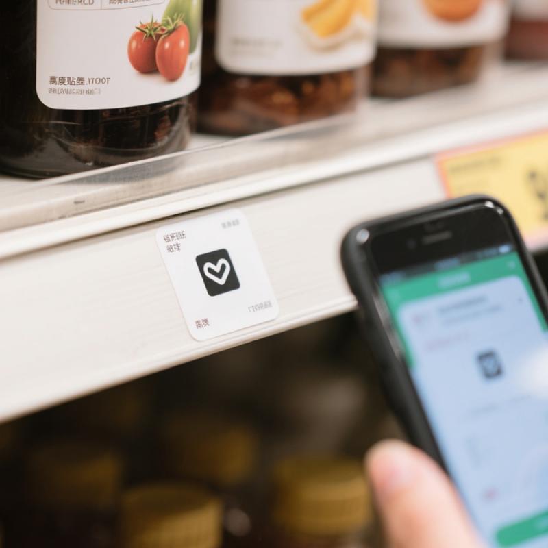 Étiquettes RFID à haute fréquence pour la logistique d’entrepôt