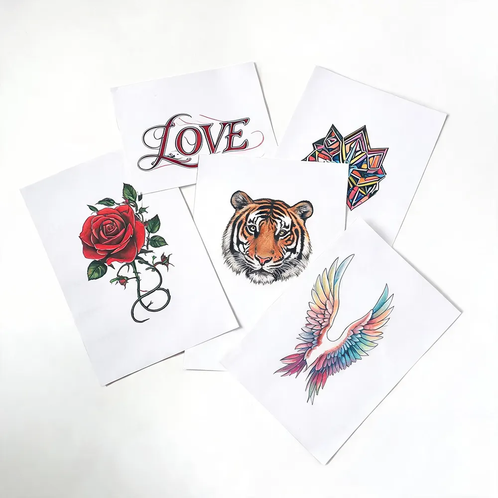 Papier blanc pour tatouage